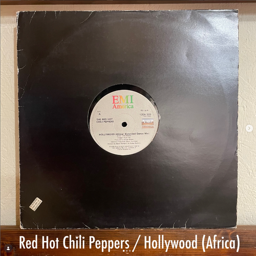 Red Hot Chili Peppers / Hollywood (Africa) - P-Funkの血を注がれた、荒削りで黒光りするRHCP流Funk Rockの到達点