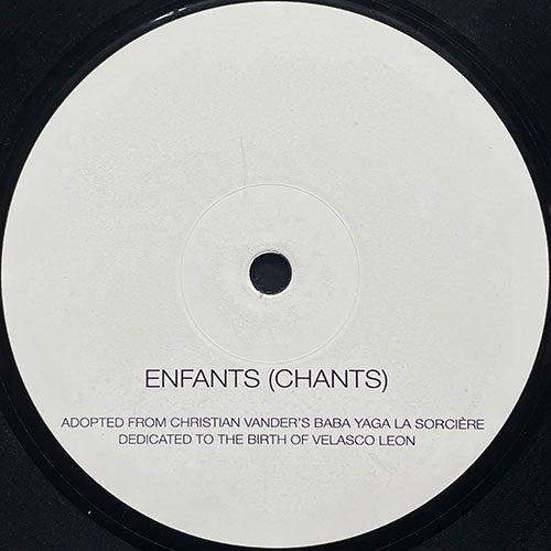 RICARDO VILLALOBOS // ENFANTS (CHANTS) / (TAMBOURS)